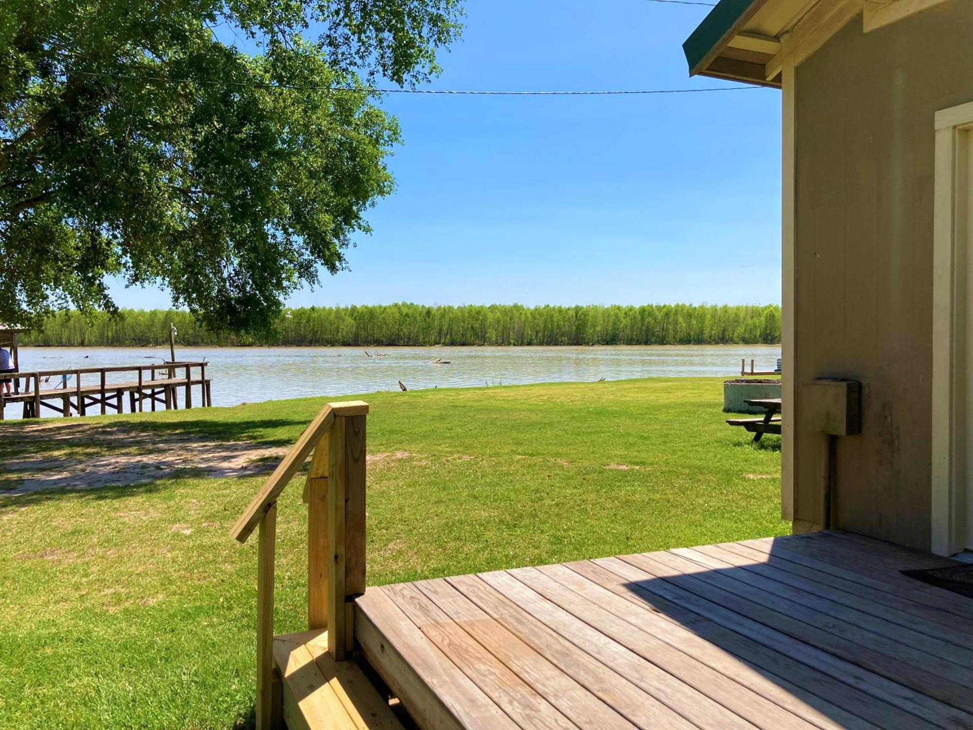 Campsite Outback And Marina Trinity